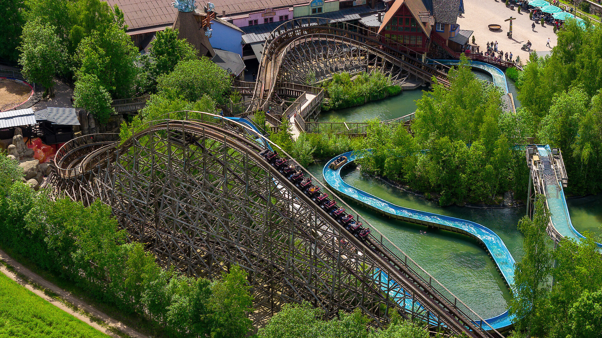 Holzachterbahn "El Toro"