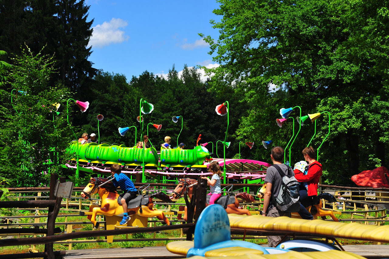 Children&rsquo;s Roller Coaster &ldquo;Caterpillar&rdquo;