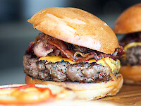 Miniwah Gold Creek City Burger