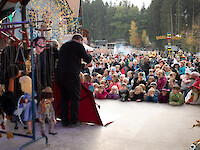 Showb&uuml;hne