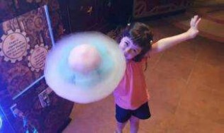 Cotton candy machine